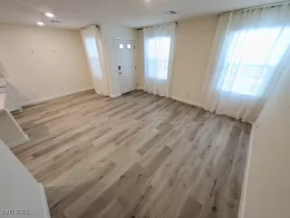 Photo #4: 2688331 Listing 