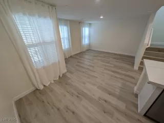 Photo #6: 2688331 Listing 