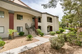 Photo #1: 2688332 Listing 