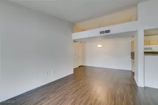 Photo #6: 2688332 Listing 