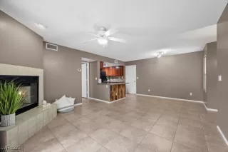 Photo #2: 2688344 Listing