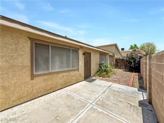 Photo #2: 2688356 Listing 