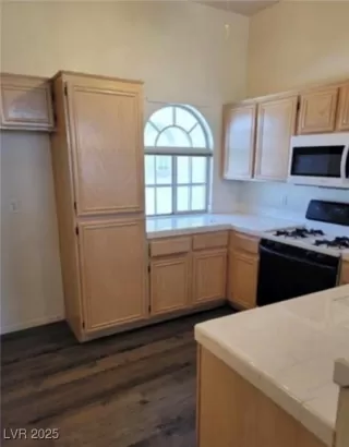 Photo #6: 2688381 Listing 