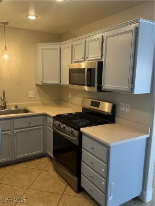 Photo #2: 2688425 Listing 