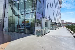 Photo #1: 2688445 Listing 