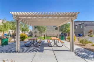 Photo #5: 2688451 Listing 