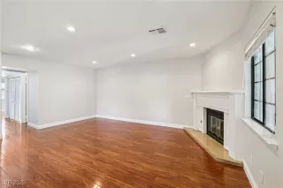 Photo #3: 2688470 Listing