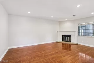 Photo #4: 2688470 Listing