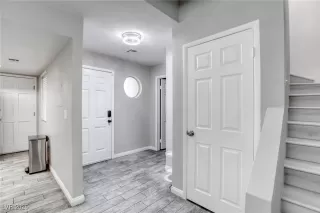 Photo #2: 2688493 Listing 