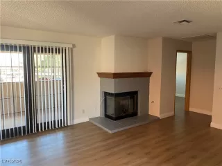 Photo #3: 2688505 Listing 