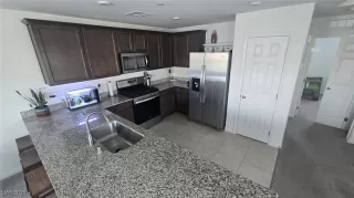 Photo #3: 2688529 Listing 