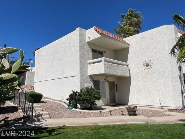 MLS: 2688543 Condo For Sale