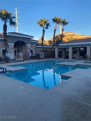 Photo #2: 2688552 Listing 