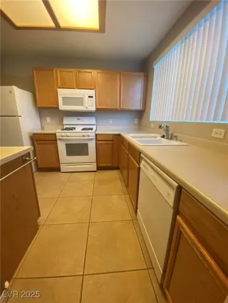 Photo #5: 2688552 Listing 