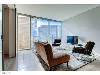 Photo #5: 2688565 Listing 