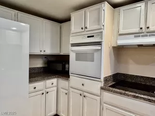 Photo #4: 2688582 Listing 