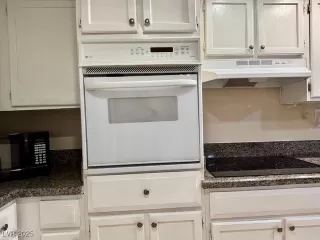 Photo #6: 2688582 Listing 