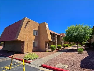 Photo #5: 2688583 Listing