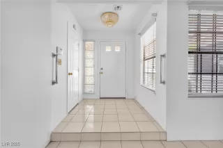 Photo #4: 2688590 Listing