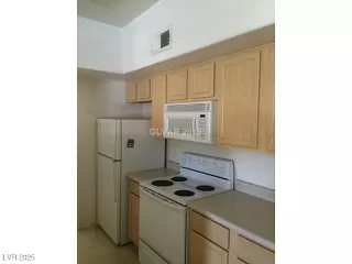 Photo #6: 2688596 Listing 