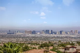 Photo #1: 2688601 Listing 