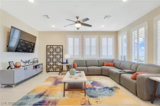 Photo #3: 2688601 Listing 