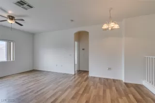 Photo #2: 2688604 Listing