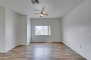 Photo #6: 2688604 Listing