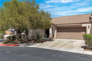 Photo #1: 2688617 Listing 