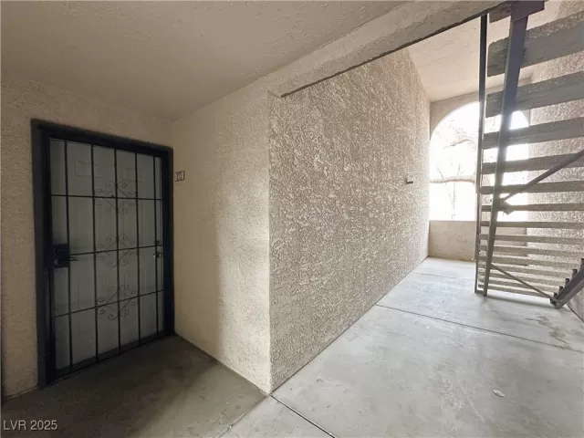 MLS: 2688624 Condo For Sale