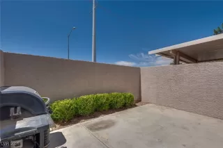 Photo #2: 2688671 Listing 