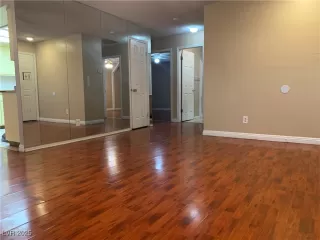 Photo #5: 2688676 Listing 