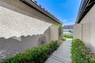 Photo #4: 2688740 Listing