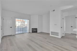 Photo #1: 2688765 Listing 