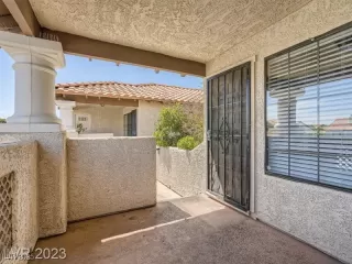 Photo #2: 2688783 Listing 