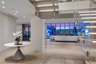 Photo #2: 2688785 Listing 