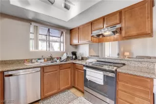 Photo #6: 2688790 Listing