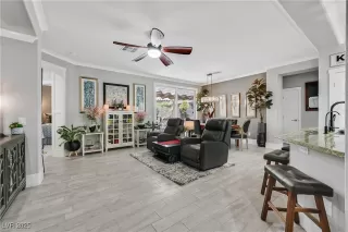 Photo #2: 2688791 Listing 