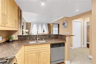 Photo #4: 2688845 Listing