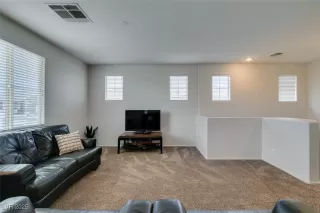 Photo #5: 2688849 Listing