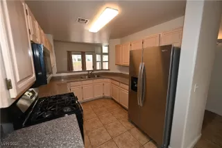 Photo #4: 2688856 Listing 