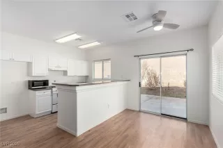 Photo #5: 2688857 Listing