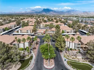 Photo #5: 2688881 Listing 