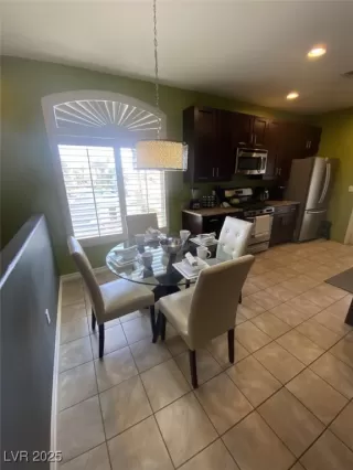 Photo #3: 2688894 Listing 