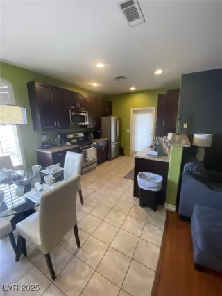 Photo #4: 2688894 Listing 