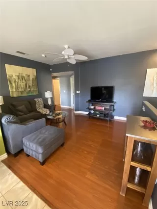 Photo #5: 2688894 Listing 