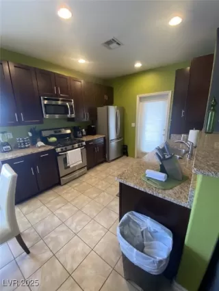 Photo #6: 2688894 Listing 