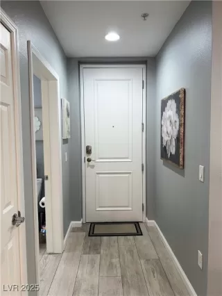 Photo #1: 2688895 Listing 