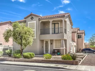 Photo #1: 2688908 Listing