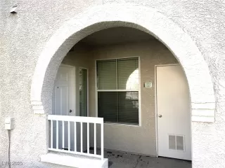 Photo #2: 2688931 Listing 